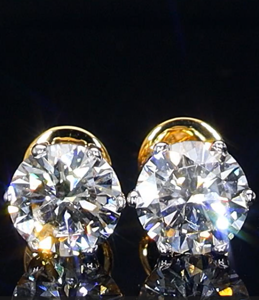 Picture of 4 Carat Lab Grown Diamond Daily wear Earring.